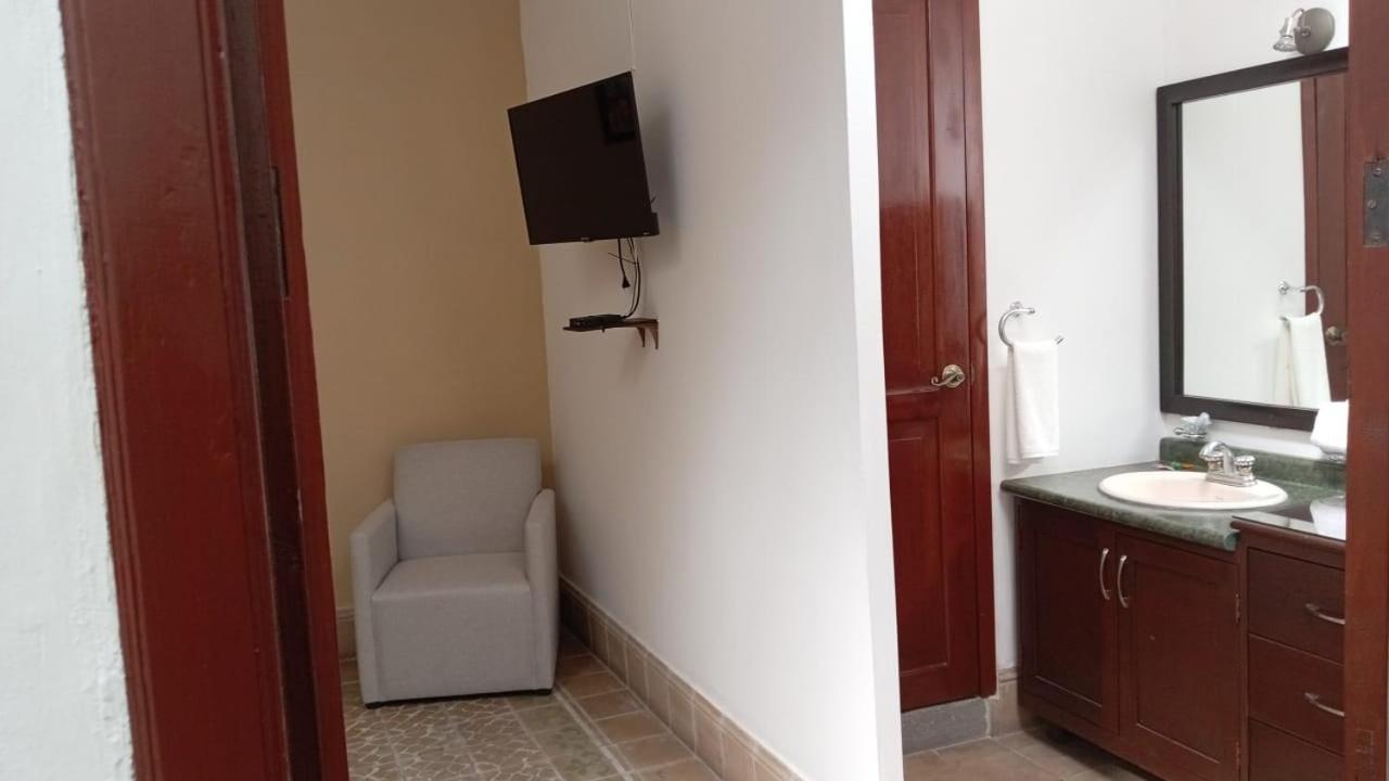 Hotel Marmoy Cholula Eksteriør bilde
